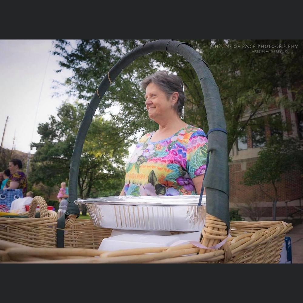 Meet your Posher, Linda